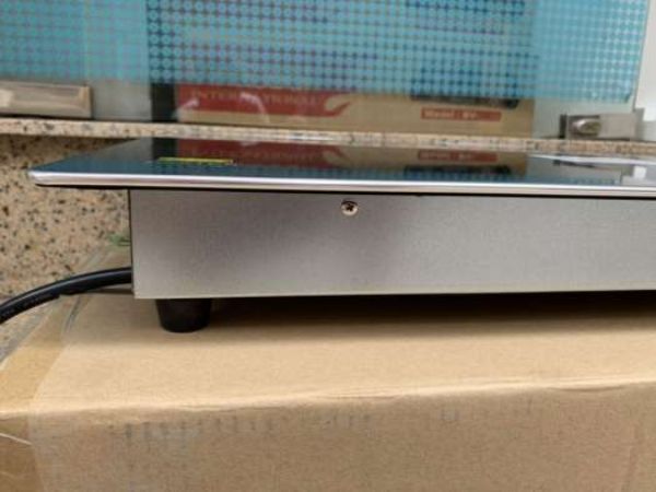 Phần thân vỏ của bếp từ