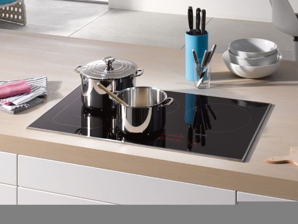 Có nên mua bếp từ Faster 999i