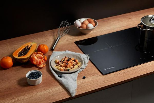 [Hot] Đánh giá tổng quan về chi tiết tính năng và thiết kế của bếp từ Malloca