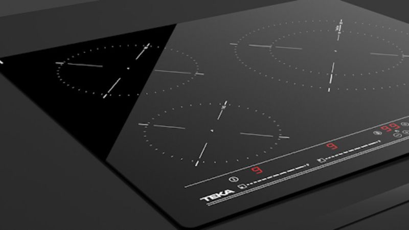 Mặt bếp được làm bằng mặt kính Eurokera K+